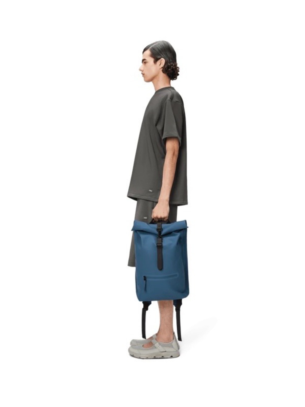 NEW RAINS Rolltop Rucksack W3 Backpack in Pulse - Picture 2 of 8